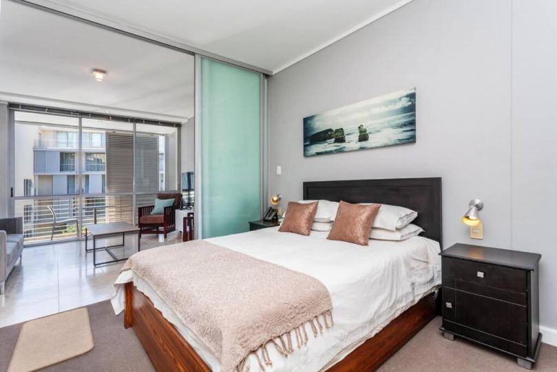 Tranquil 1-Bedroom at Harbour Bridge Apartment, Cape Town - imaginea 8