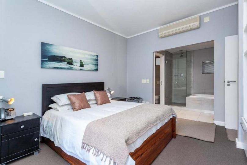 Tranquil 1-Bedroom at Harbour Bridge Apartment, Cape Town - imaginea 7
