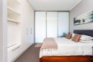 Tranquil 1-Bedroom at Harbour Bridge Apartment, Cape Town - thumb 10
