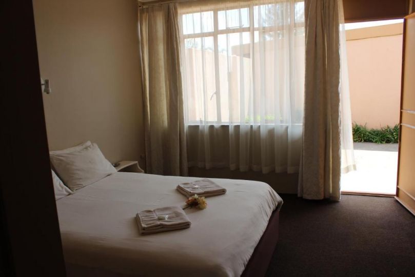 Travel Lodge Hotel, Middelburg - imaginea 11