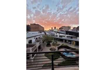 Trendy apartment @ maboneng Apartment, Johannesburg - 2