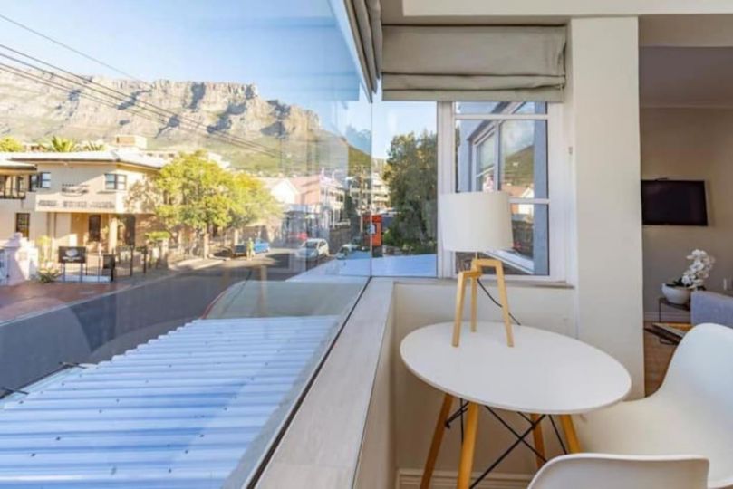Trendy Mountain View Studio on Kloof Street Apartment, Cape Town - imaginea 1