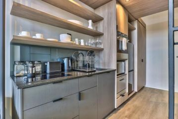 Trendy Urban Apartment in East City - Central CBD Apartment, Cape Town - 4