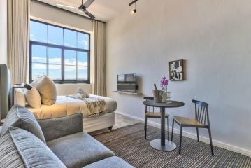 Trendy, Urban Living at The Harri w/ Views & WIFI Apartment, Cape Town - 3