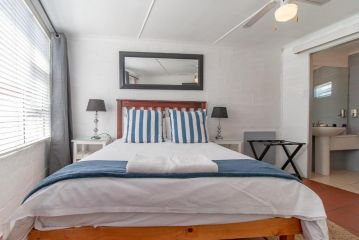 TwentyFour 17 Inn Hotel, Hermanus - 1