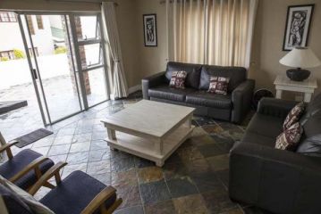 Twin Okes Apartment, Jeffreys Bay - 4