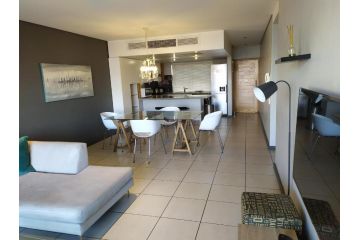 Two Bedroom Apartment - fully furnished and equipped Apartment, Cape Town - 1