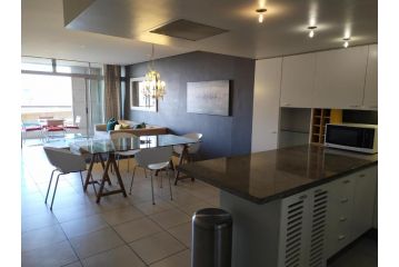 Two Bedroom Apartment - fully furnished and equipped Apartment, Cape Town - 4