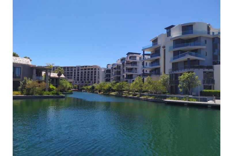 Two Bedroom Apartment - fully furnished and equipped Apartment, Cape Town - imaginea 15