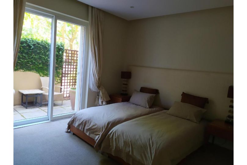 Two Bedroom Apartment - fully furnished and equipped Apartment, Cape Town - imaginea 20