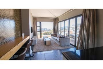 Two Bedroom with Jacuzzi Apartment, Cape Town - 2