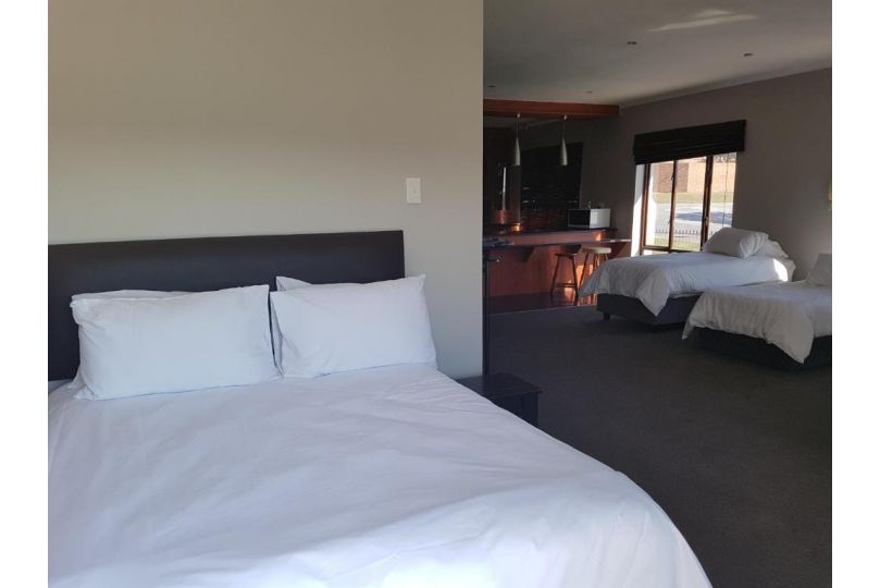 Tyday Accommodation Guest house, Port Elizabeth - imaginea 3