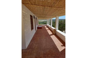 Uitsig at Kransfontein Estate Chalet, Stilbaai - 4