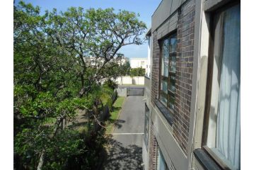 UMDONI HOLIDAY FLAT Apartment, Margate - 3