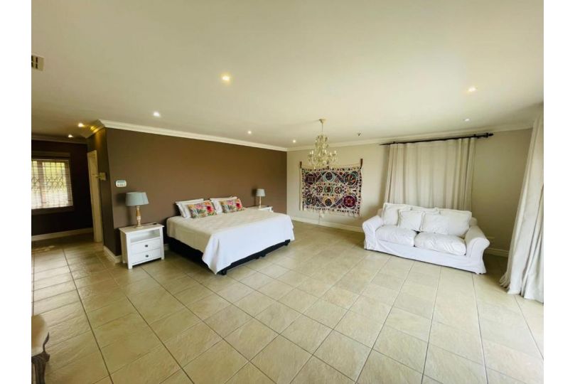 Umhlanga 7 sleeper with pool, garden and sea views Villa, Durban - imaginea 14