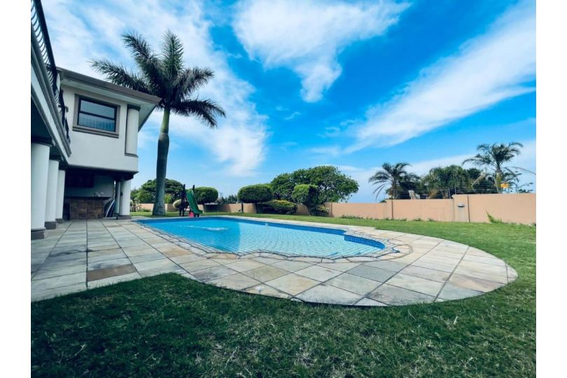 Umhlanga 7 sleeper with pool, garden and sea views Villa, Durban - imaginea 4