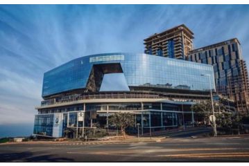 Umhlanga Arch - Ocean Views, Queen size bed plus free wifi Apartment, Durban - 1