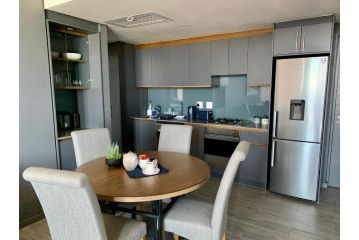 Umhlanga Arch 703 Sea View self-catering Apartment, Durban - 1