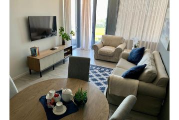 Umhlanga Arch 703 Sea View self-catering Apartment, Durban - 2