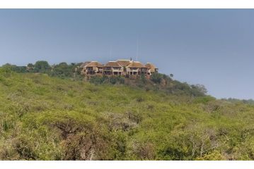 Umzolozolo Private Safari Lodge & Spa Hotel, Nambiti Private Game Reserve - 1