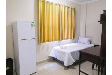 Uniciti Luxury Self-Catering Apartments ApartHotel, Durban - 1