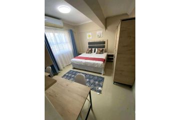 Uniciti Luxury Self-Catering Apartments ApartHotel, Durban - 2