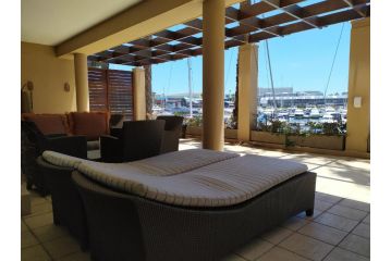 Unique 3 Bedroom in V A Waterfront Apartment, Cape Town - 3