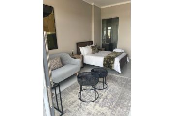 Unit 1312 Menlyn Maine Residence Apartment, Pretoria - 4