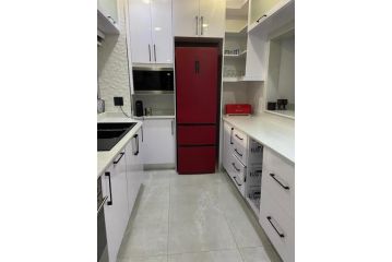 Unit 3, Marine Terrace Apartment, Margate - 3