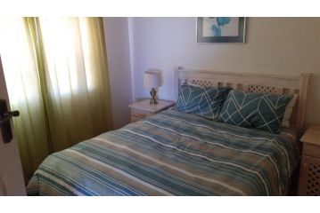 Unit 501 Dolphin View Apartment, Margate - 4