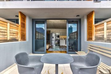 Upmarket Apartment w/ V&A on your doorstep w/views Apartment, Cape Town - 1