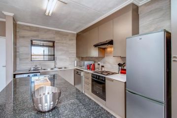 Upmarket Ultra Modern Sandton Apartment, Johannesburg - 3