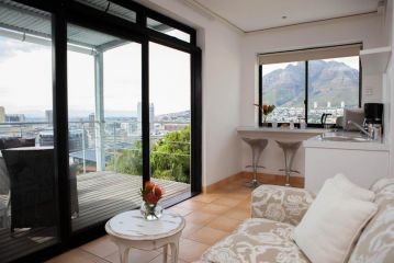 Upperbloem Guesthouse and Apartments Guest house, Cape Town - 4