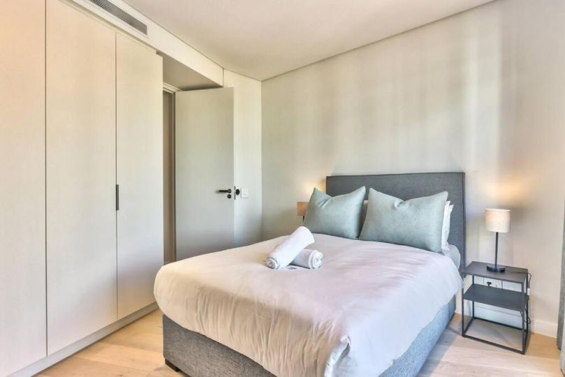 Urban , couples retreat- Perfect dual living! Apartment, Cape Town - imaginea 11