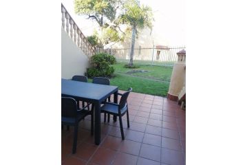 Uvongo Cabanas 9A Apartment, Margate - 3