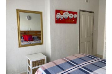 Uvongo Cabanas 9A Apartment, Margate - 1