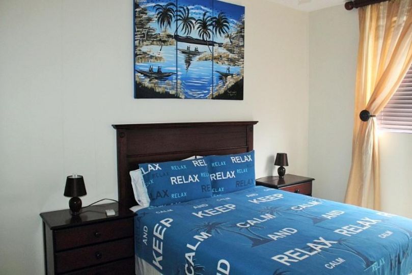 Uvongo Lucian Blue Flag Beach Apartment, Margate - imaginea 10