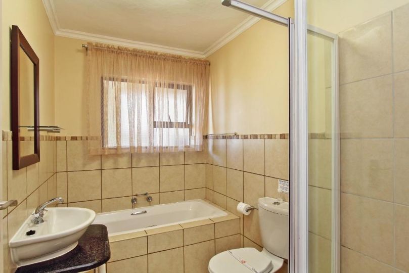 Uvongo River Resort Hotel, Margate - imaginea 15