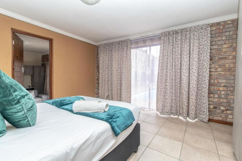 Vakhusi on 7 Joycelyn Apartment, Port Elizabeth - imaginea 6