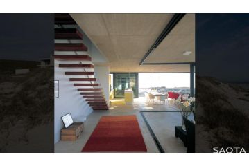 VAME Beachfront Villa, Yzerfontein - 1