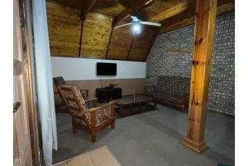 Venter's Rest Apartment, Kimberley - 3