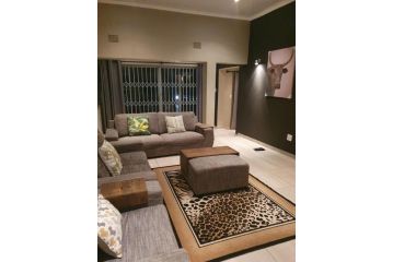 41 Ocean View Guest house, Kingsburgh - 1