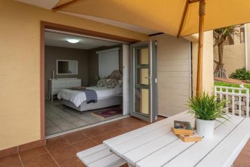 Jeffreys Bay Villas on The Beach Apartment, Jeffreys Bay - 5