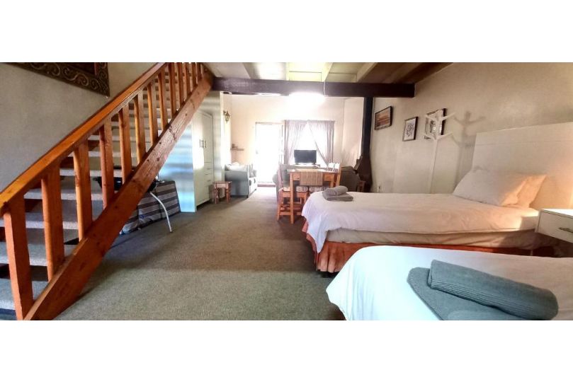 Villa Moria Memoir Cottage Apartment, Dullstroom - imaginea 6