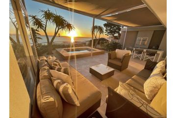 Sunset Bay Villa - Chic villa with ocean views Villa, Cape Town - 2