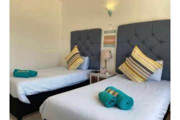 Villa V Guest house, Cape Town - 3