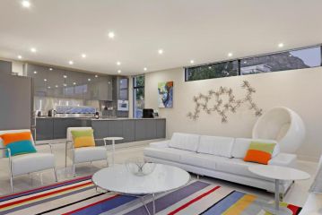 Villa Van Gogh by HostAgents Guest house, Somerset West - 4