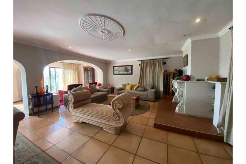 Vintage serene villa Guest house, Hartbeespoort - imaginea 19