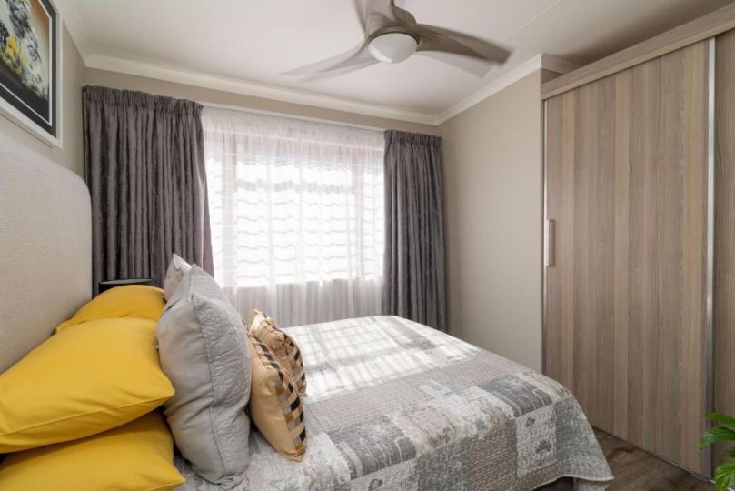 Vista Oceana â€“ 4 Bedroom, Uvongo, Manaba Beach Guest house, Margate - imaginea 4
