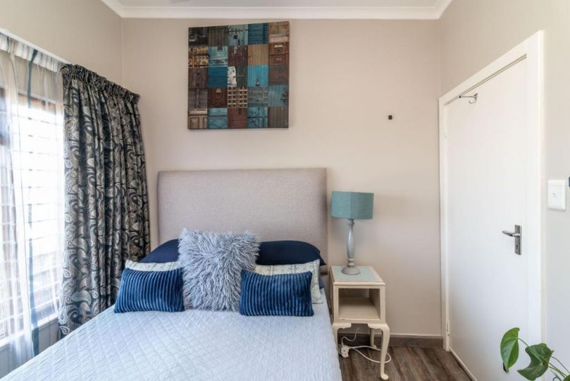 Vista Oceana â€“ 4 Bedroom, Uvongo, Manaba Beach Guest house, Margate - imaginea 8